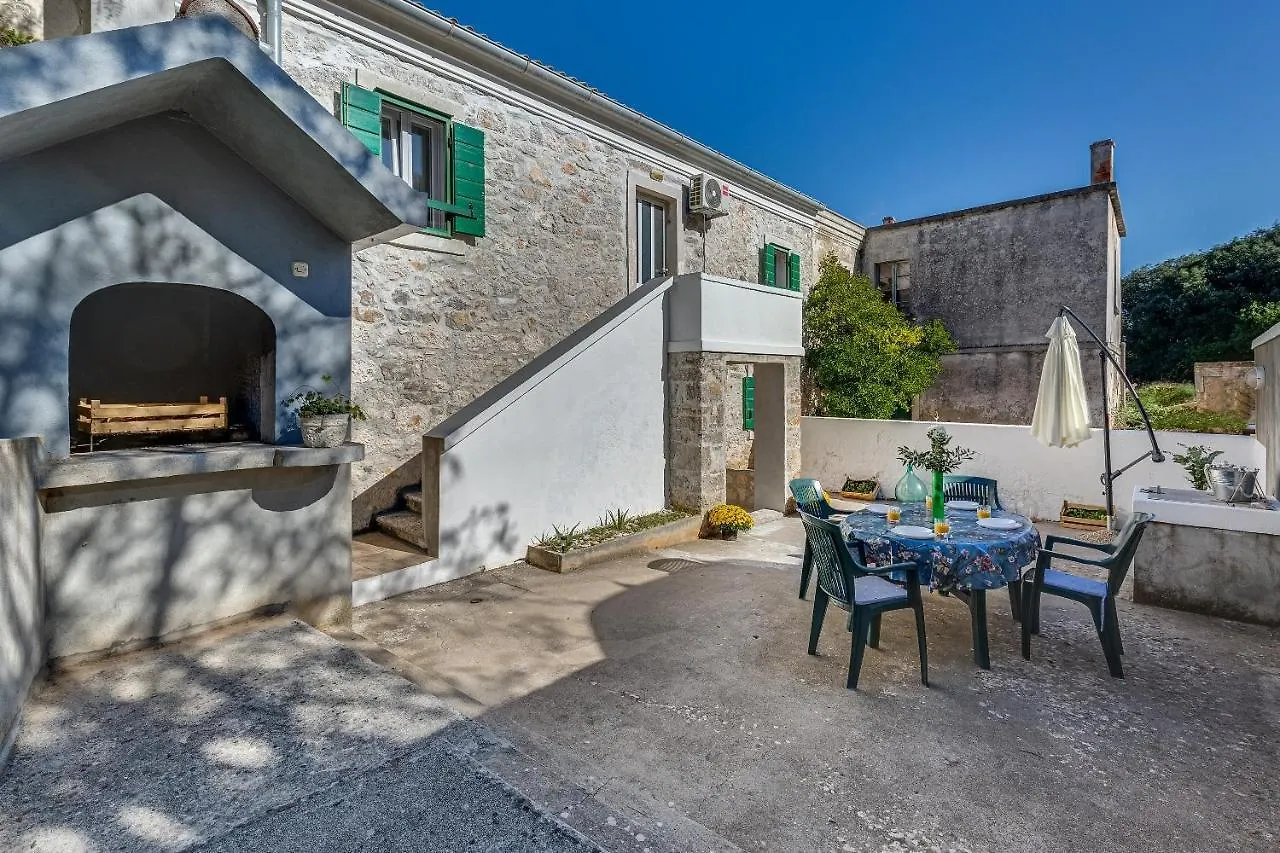 Holiday Home Nada - Peaceful Veli Rat Croatia