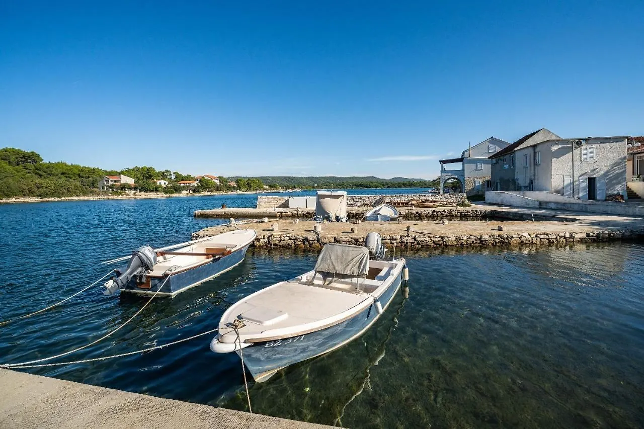 Holiday Home Nada - Peaceful Veli Rat Croatia